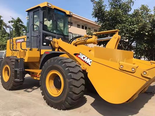 92 KW Front Loader LW400FN 4 Ton Wheel Loader Tractor Designed 23.5-25