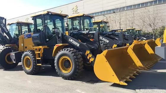 XCMG LW300KN 3ton Rc Wheel Loader Smooth Operation and Fast Hydraulic Cycle Time-Raise